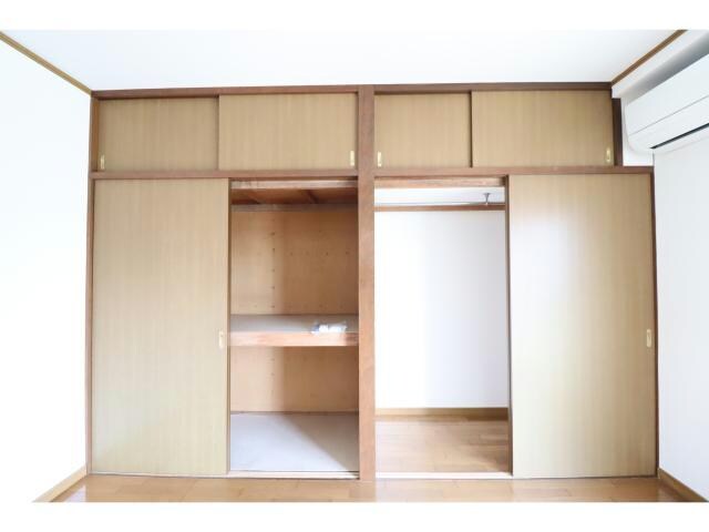 物件内観写真18　(押入れ・クローゼット)