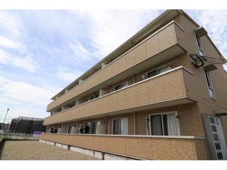 セジュール参番館外観写真