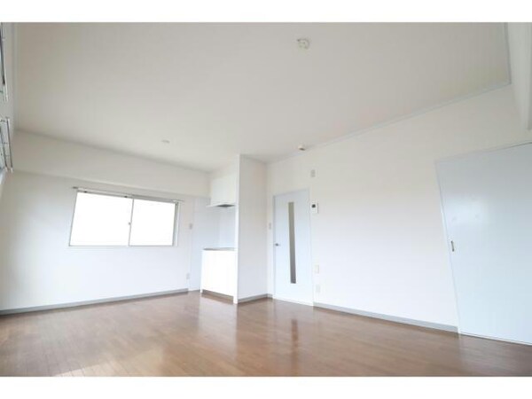 リビングダイニング