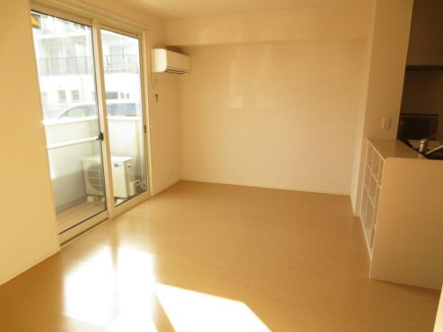 物件外観写真3　(102　陽当たりの良いLDK♪)