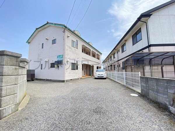 駐車場・駐輪場