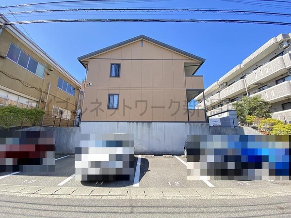 駐車場・駐輪場