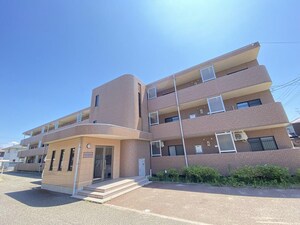 グランシャリオII外観写真
