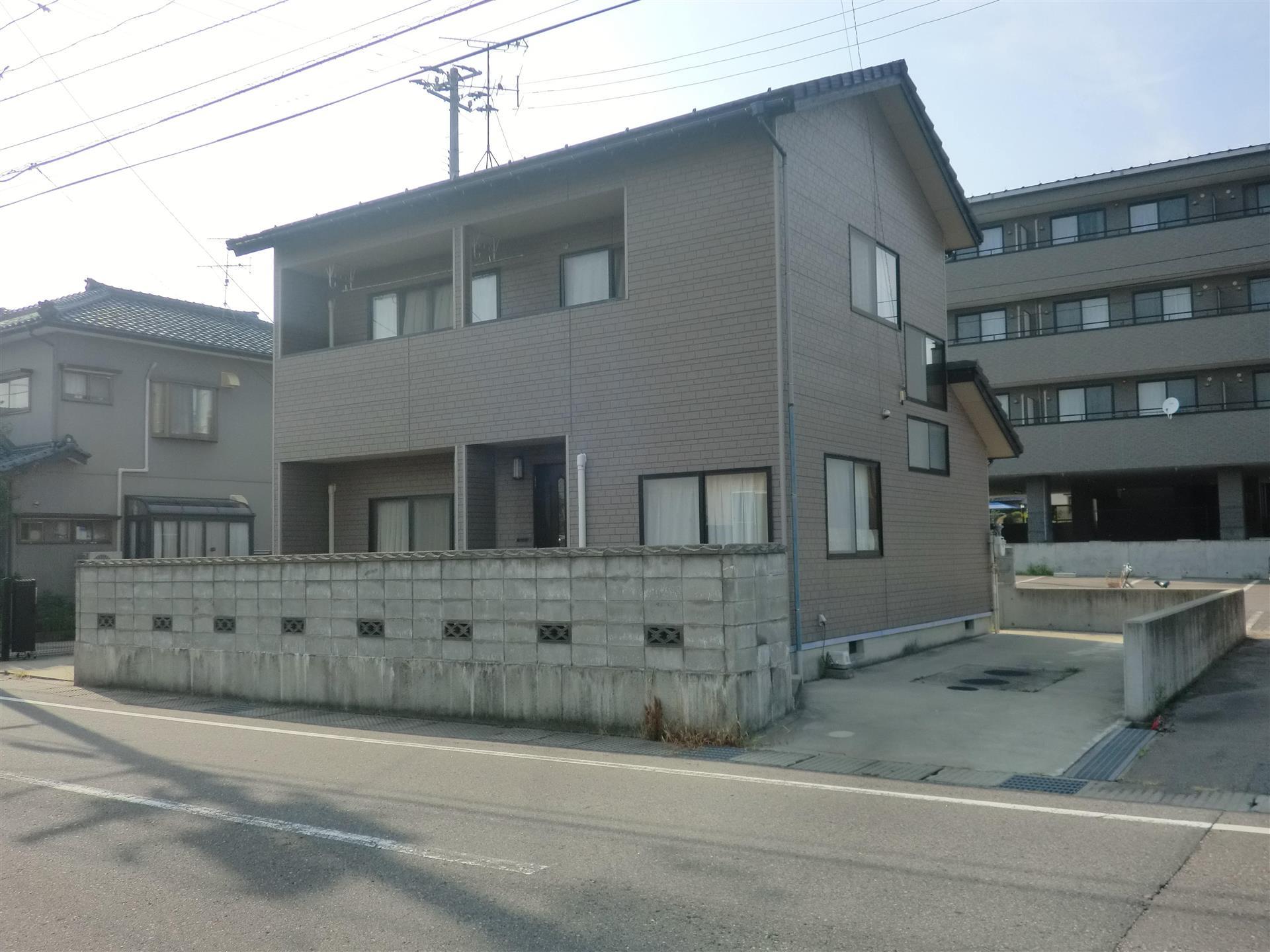 小新佐藤貸家