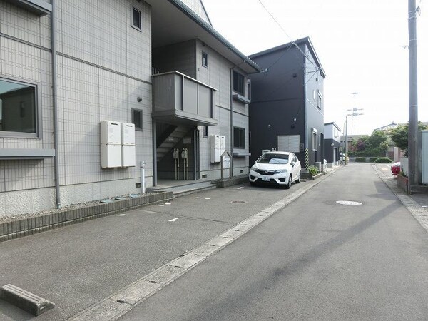 駐車場・駐輪場