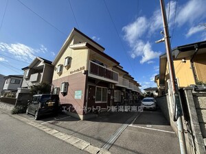 サンハイム女池外観写真