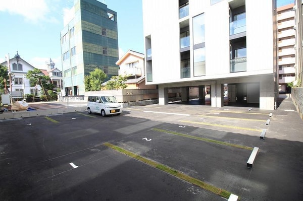 駐車場・駐輪場