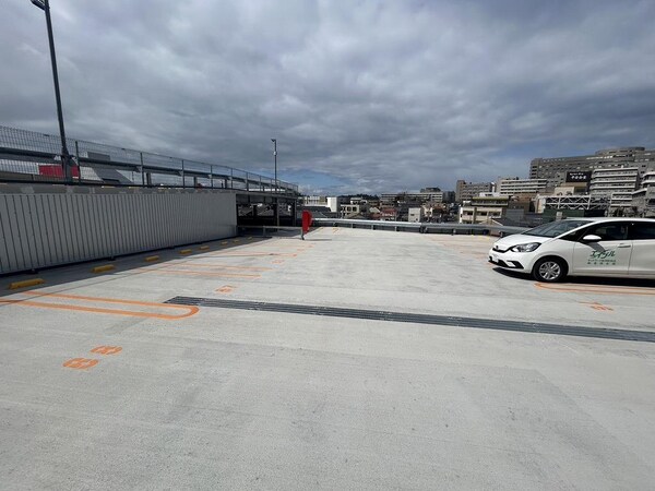 駐車場・駐輪場