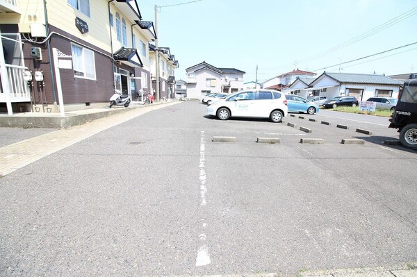 駐車場・駐輪場