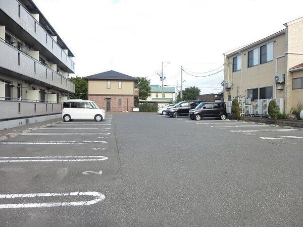 駐車場・駐輪場