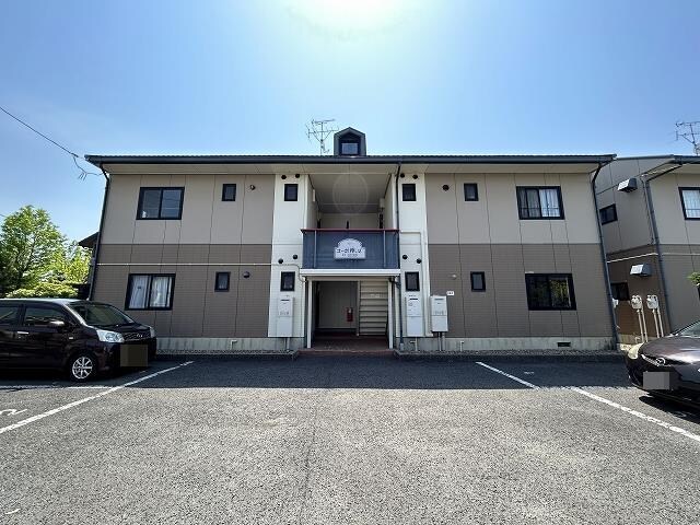 物件外観写真1　(A棟外観)