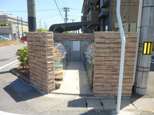 建物設備(ゴミステーション)