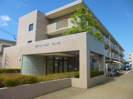 グリーンパレス寺山外観写真