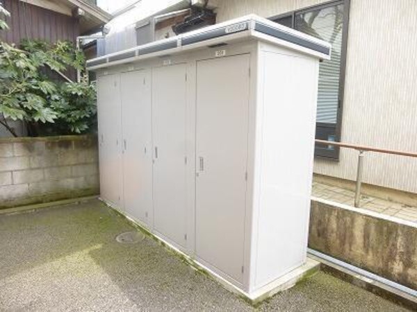 駐車場・駐輪場