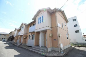 Wビルド外観写真