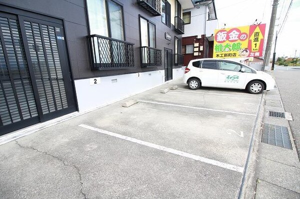 駐車場・駐輪場