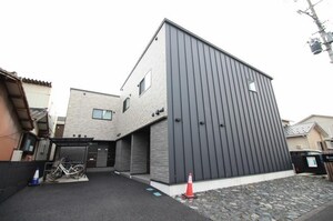 Ｒｏｏｍｓ白新町外観写真
