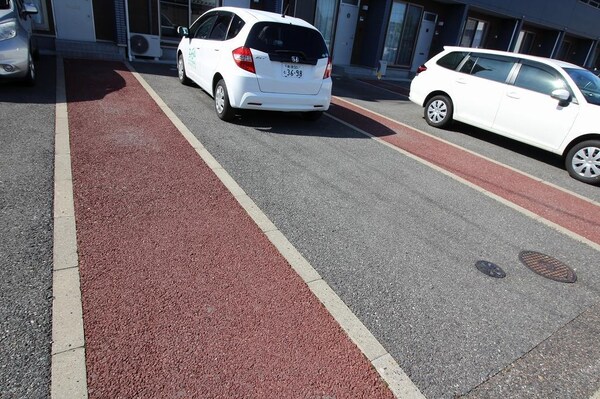 駐車場・駐輪場