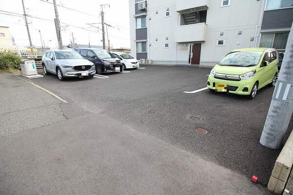 駐車場・駐輪場