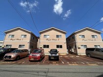 ロイヤルウィンズの外観写真