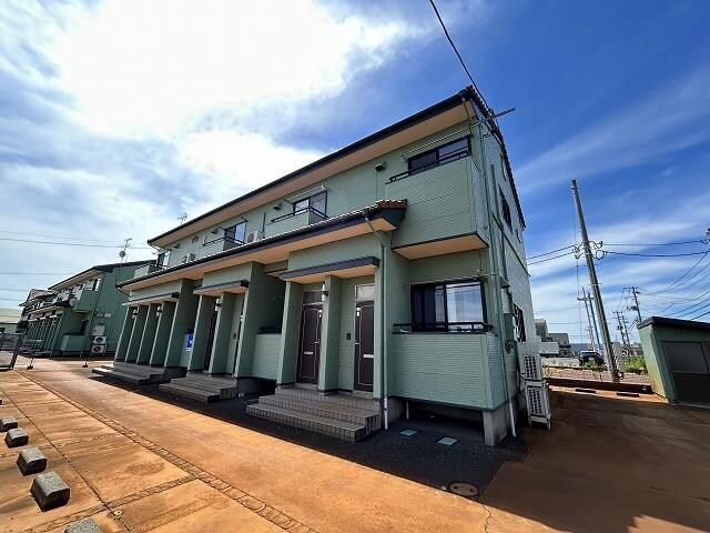 物件外観写真4　(C棟外観)