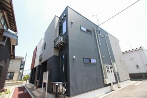プレゼンス外観写真