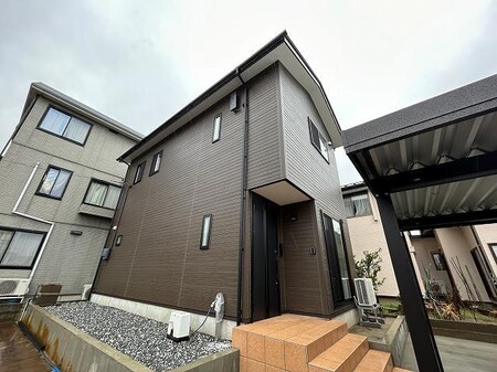新石山4丁目戸建外観写真