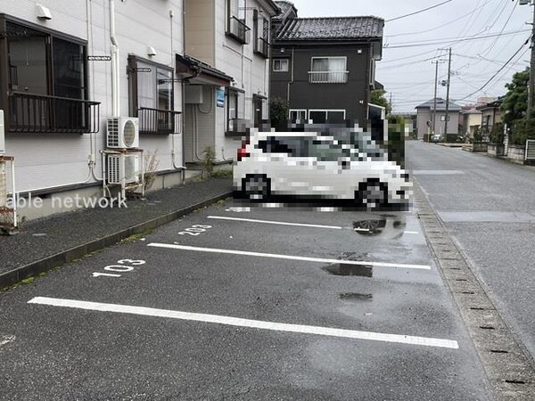 駐車場・駐輪場