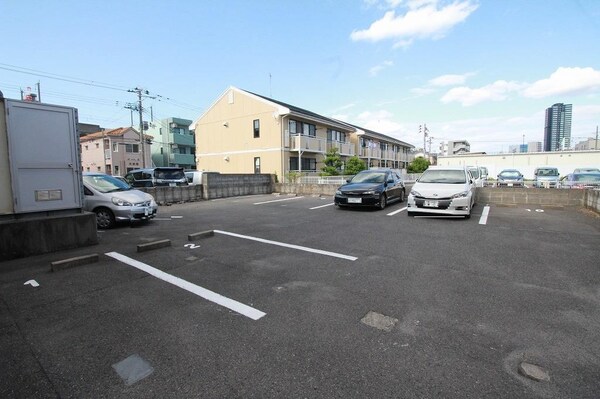 駐車場・駐輪場