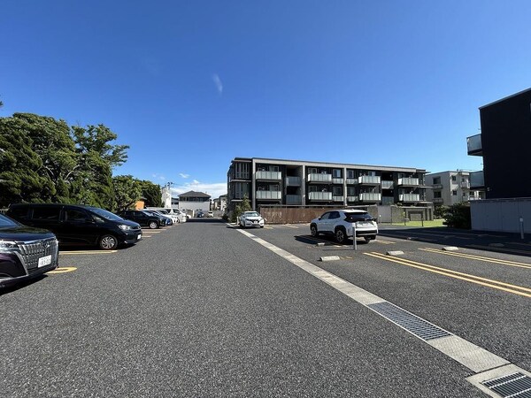 駐車場・駐輪場