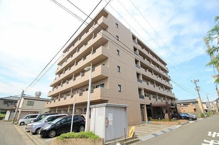 パレドール日の出新潟219外観写真