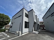 イーリッチテラス関屋本村の外観写真