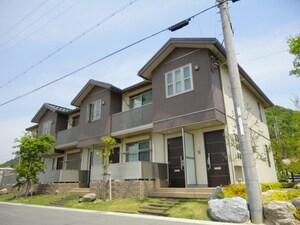 ブリリアント ガーデン外観写真