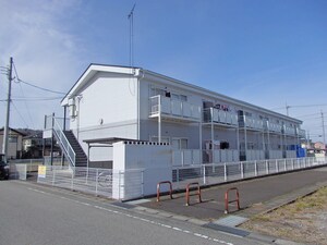 サープラスおおみ外観写真