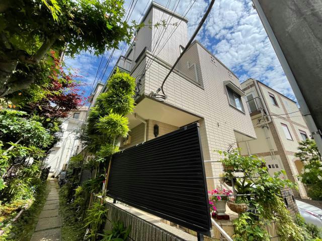 イースト・ガーデン