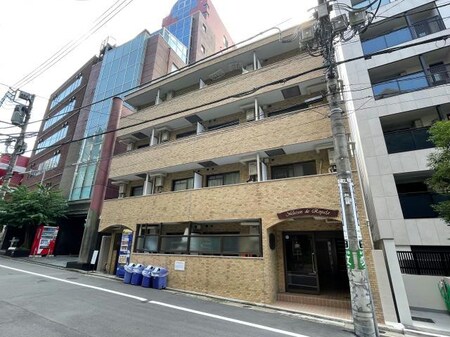 メゾン・ド・ロアイヤル（303）外観写真