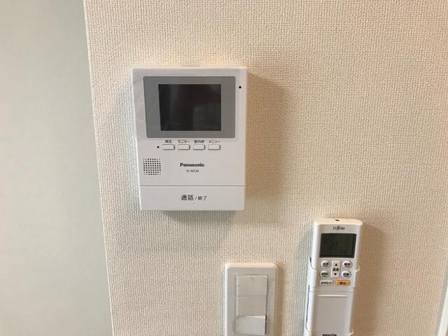 物件内観写真15　(カメラ付インターホン（イメージ）)