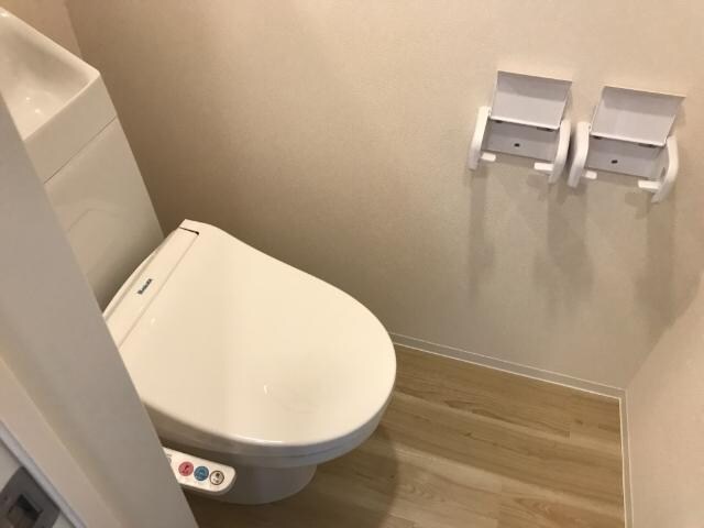 物件内観写真16　(シャワー付トイレ（イメージ）)