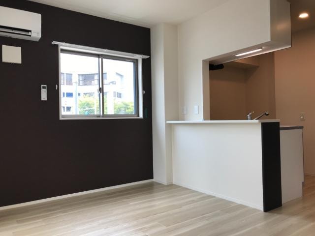 物件内観写真9　(リビング（イメージ）)