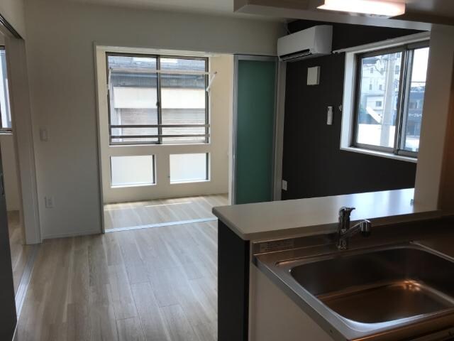 物件内観写真13　(リビング（イメージ）)