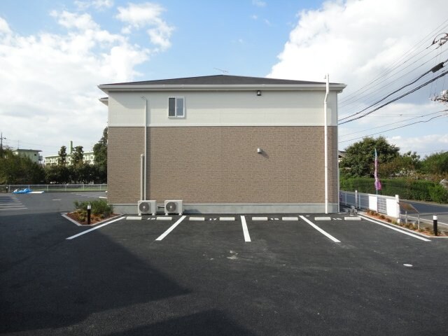 物件外観写真3　(外観写真（昼）)