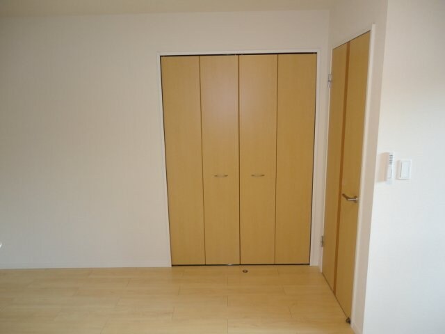 物件内観写真22　(収納（リビング）)