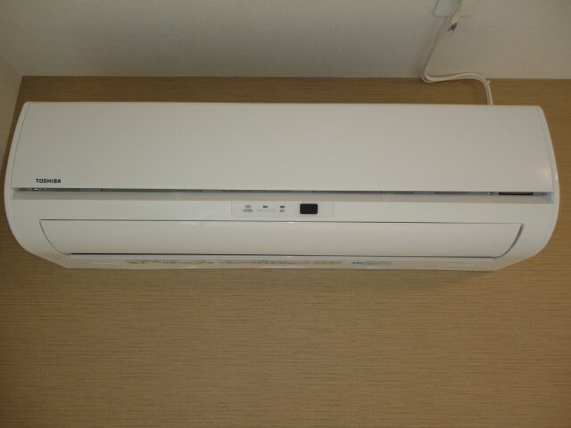 物件内観写真23　(エアコン（リビング）)