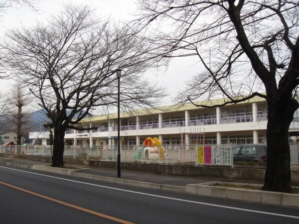 周辺環境(ふじ幼稚園まで1,200ｍ)