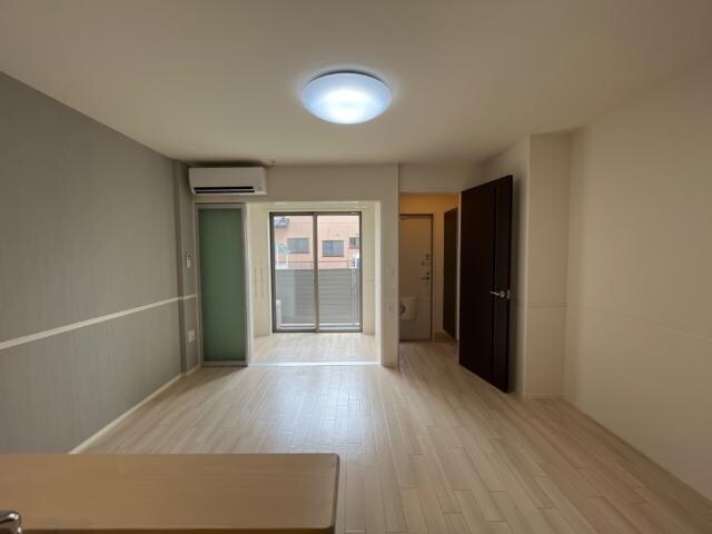 物件内観写真9　(リビング)