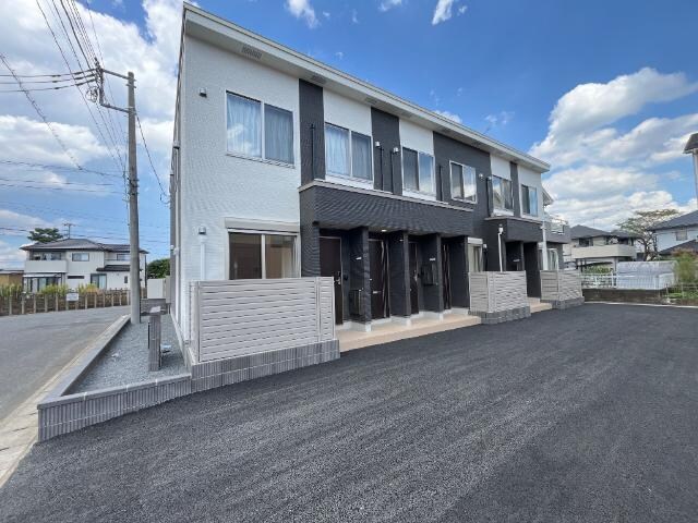 物件外観写真8　(外観写真（昼）)