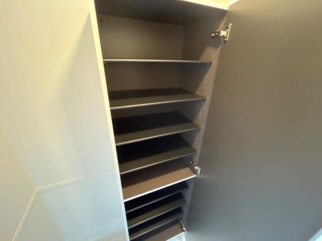 物件内観写真21　(収納)