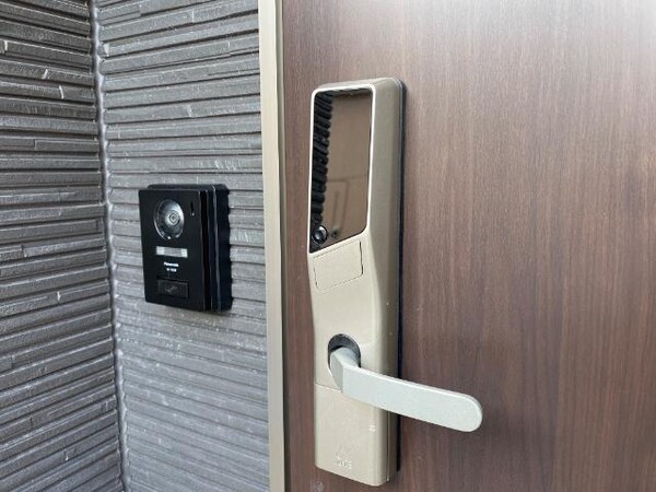 玄関(電子キー)