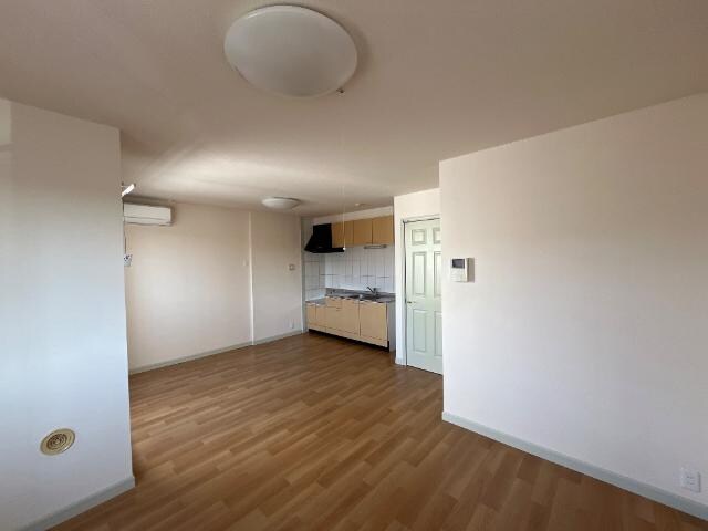 物件内観写真18　(リビング)