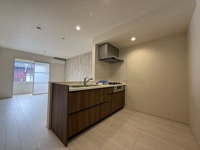 物件内観写真2　(同メーカーの同間取りの別物件の写真となります。現況優先となり)